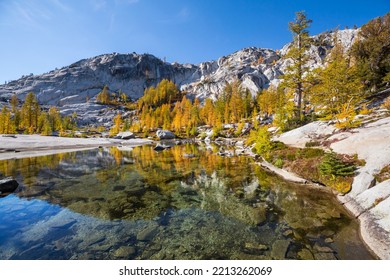 Beautiful Alpine Lakes Wilderness Area  In Washington, USA