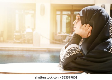 Arab Muslim Hijab