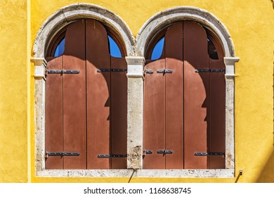 Venice Window Images Stock Photos Vectors Shutterstock