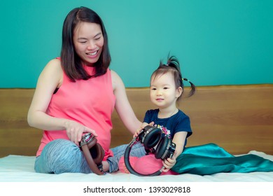 When do veronica and logan start dating Big beautiful asian mother