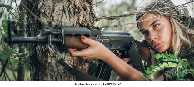 military girls and guns