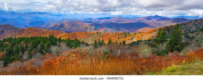 Beautiful autumn mountain panorama. Fall mountain scenery. A panoramic view of the Smoky Mountains from the Blue Ridge Parkway in North Carolina,USA. Image for banner or web header.