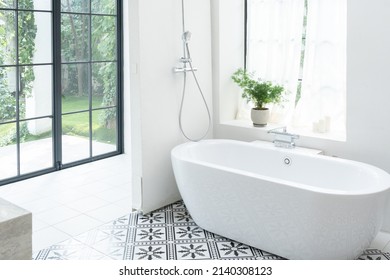 Beautiful Bathroom With No One