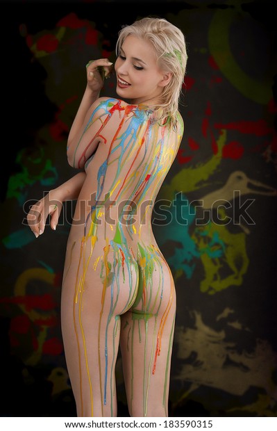 Body painting nude