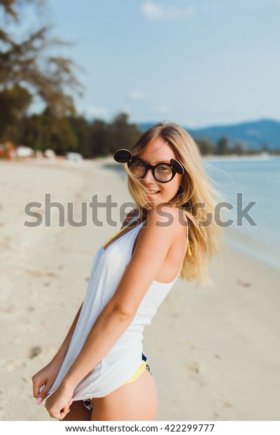 Beautiful Blonde Girl Good Shape Long Stock Photo Edit Now 422299777