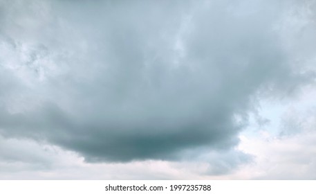 Beautiful Blue Sky Before Rain Storm Clouds Pictures In Countryside Nature Photography Nature HD Background Images White Clouds Photos Evening Sky Snapshots Beautiful Dramatic Sky Photos 