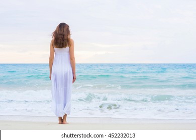 3,950 Behind woman stand sea Images, Stock Photos & Vectors | Shutterstock