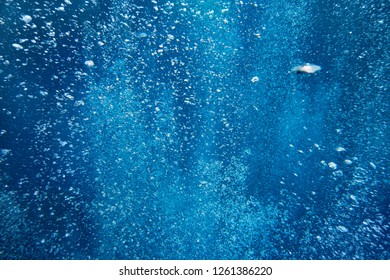 
Beautiful bubbles of the divers.