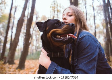 Beautiful Caucasian Woman Her Big Black Stock Photo 1918147364 ...