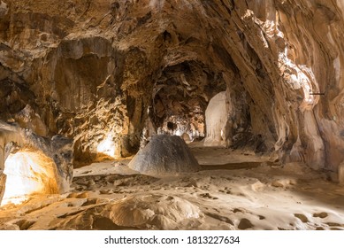 54,181 Beautiful cave rock formation Images, Stock Photos & Vectors ...