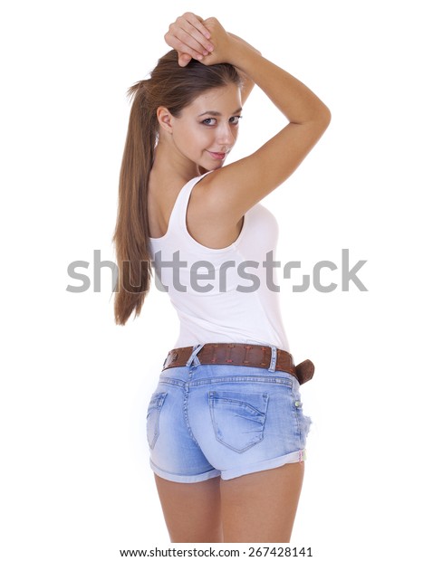 Teen In Shorts Pics