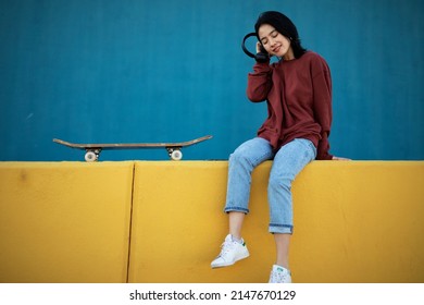 Beautiful Chinese Woman Skateboard Portrait Urban Stock Photo ...