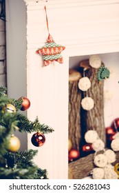 Beautiful Christmas Fireplace Decorating 