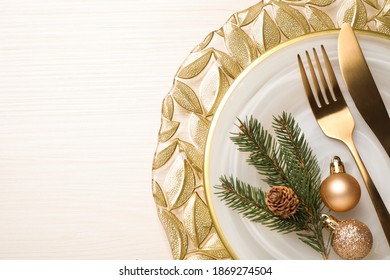 Traditional Christmas Table Place Setting Golden Stock Photo 1155364759 ...