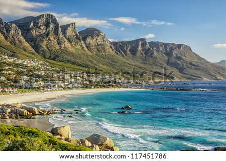The beautiful city of Cape Town, with its gorgeous mountains white sand beaches and clear blue water