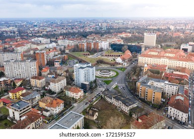 Beautiful Cloudy Sunset Over Union Square - Piata Unirii Timisoara. Aerial View From Timisoara Taken By A Professional Drone