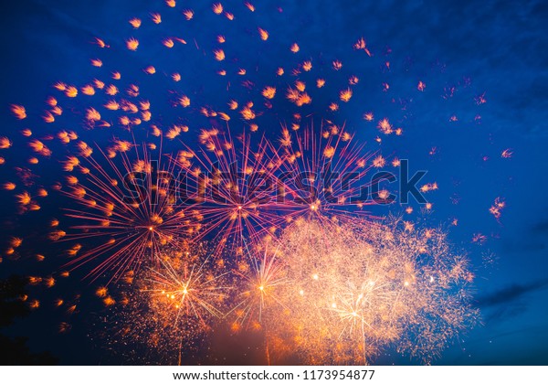 花火写真素材 Shutterstock