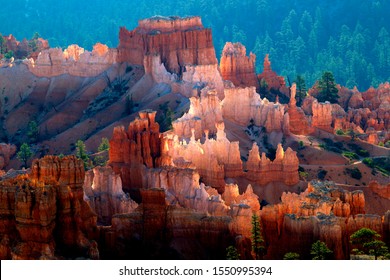 Beautiful colours in the Canyon, Bryce Canyon National Park, Utah, USA. - Powered by Shutterstock