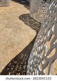 Beautiful curvy pattern and shadows