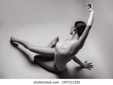 Beautiful Dancer Posing In Studio. Woman Dance Contemporary. Black And White Photography