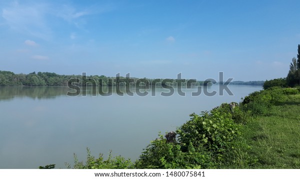 Beautiful Danube Hungary Nature Stock Photo Edit Now 1480075841