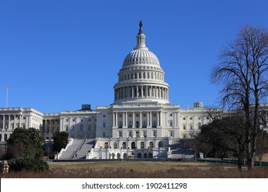 A Beautiful Daytime View Of The Washington Capitol