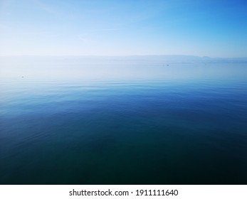 Beautiful deep blue colour of the lake.