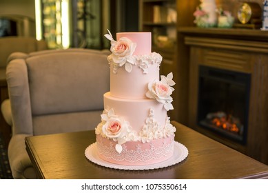 Four Tiered Wedding Cake Images Stock Photos Vectors Shutterstock