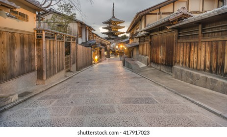 京都 古い町並み の画像 写真素材 ベクター画像 Shutterstock