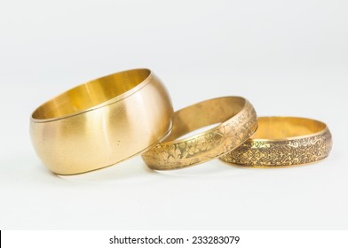 expensive gold bracelet