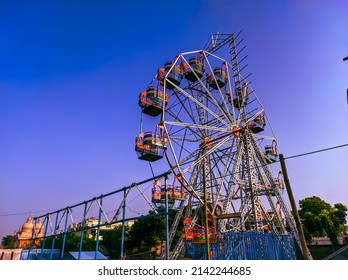 Beautiful Fairy Wheel Shot By Phone