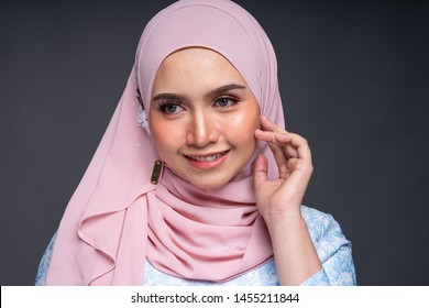 98,395 Model hijab Stock Photos, Images & Photography | Shutterstock