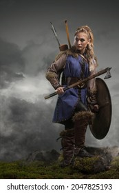 Viking Femme Images Stock Photos Vectors Shutterstock