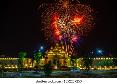 Beautiful Fireworks At Legend Siam At Night , Pattaya Thailand. The Celebration Of Fireworks Of Loy Krathong Festival At Legend Siam Pattaya.