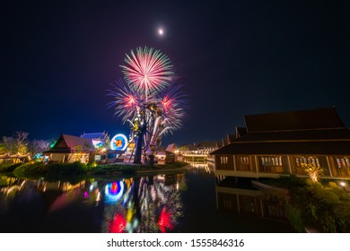 Beautiful Fireworks Over Cityscape Night , Pattaya Thailand. The Celebration Of Fireworks Of Loy Krathong Festival At Legend Siam Pattaya.