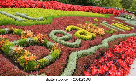 Beautiful Flower Arrangements At Edwards Gardens 