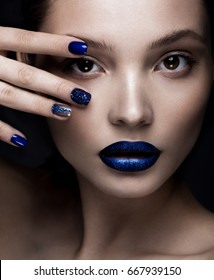 Beautiful Girl With Art Make-up, Dark Glitter Lips Design And Manicured Nails. Beauty Face. Photos Shot In Studio