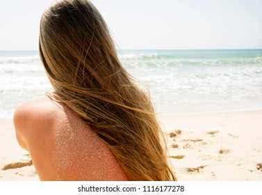 Blonde nudist chick on hidden beach cam
