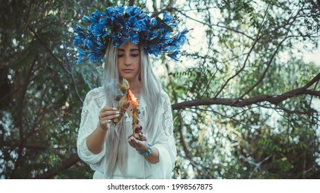 https://image.shutterstock.com/image-photo/beautiful-girl-wreath-flowers-forest-260nw-1998567875.jpg