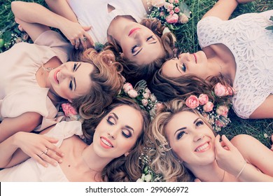 Beautiful Girls Hen Party With Flowers