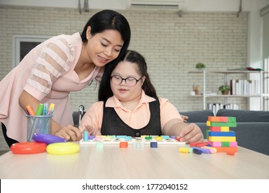 Autistic Cute Girl Practicing Connecting Color Stock Photo 1783557596 ...