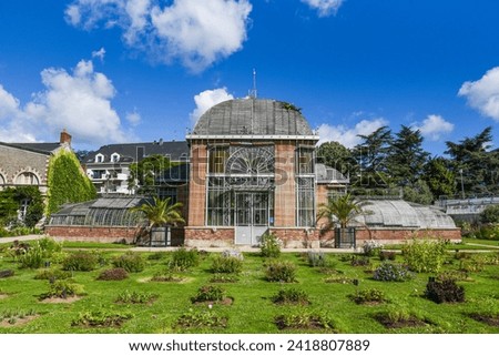 A beautiful greenhouse in the Jardin des Plantes in Nantes, France.