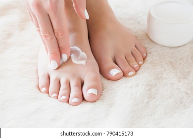 Download Foot Mask Images Stock Photos Vectors Shutterstock Yellowimages Mockups