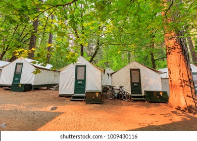 Tent Cabins Images Stock Photos Vectors Shutterstock