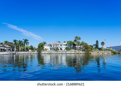 Beautiful Hillsborough Bay Bayshore Waterfront House In Tampa, Florida	