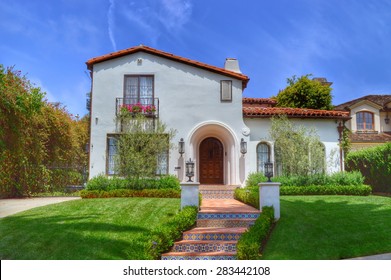  Beautiful homes and estates in the Santa Monica City, California.