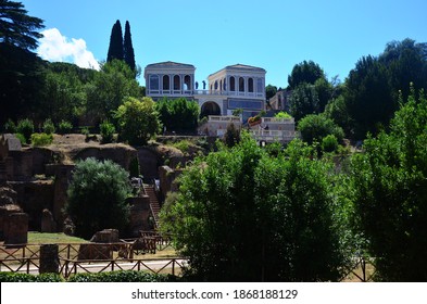 Beautiful House Built On An Archaeological Complex Of Ruins Around The Palatine Hill Of Rome. Neighborhood Of Farnese Gardens. Travel In Italy.