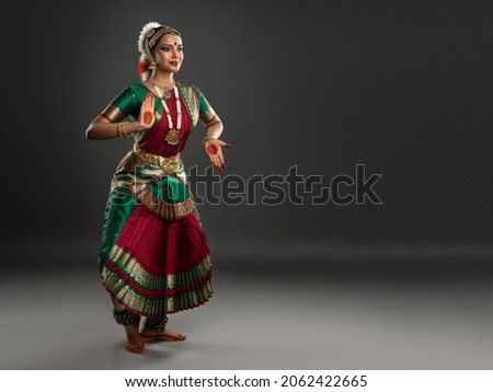 1,655 Bharatanatyam Dancing Stock Photos, High-Res Pictures, and Images -  Getty Images