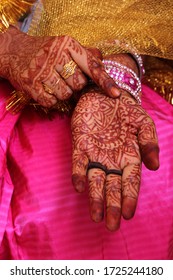 Beautiful Indian Muslim Bride's Mehndi Hands At Marriage (Nikkah) Celebration