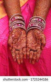 Beautiful Indian Muslim Bride's Mehndi Hands At Marriage (Nikkah) Celebration